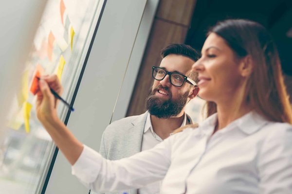 Optimisez votre succès avec des stratégies sea sur mesure