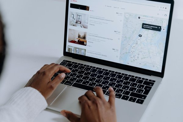 Créer un site internet en 2025 : tendances, outils essentiels et bonnes pratiques